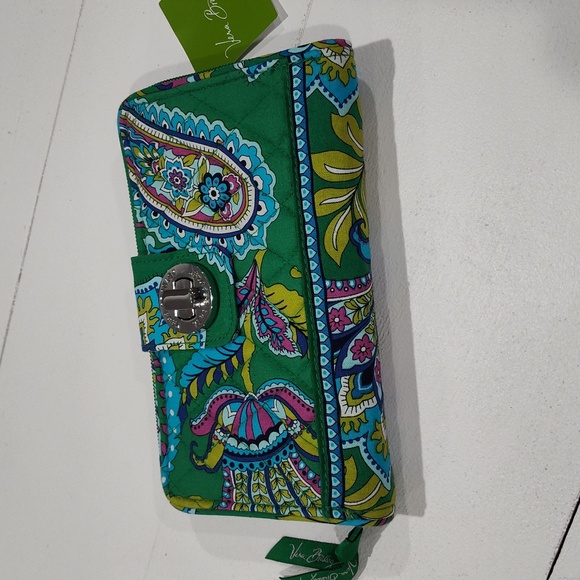 Vera Bradley Handbags - Vera Bradley Wallet